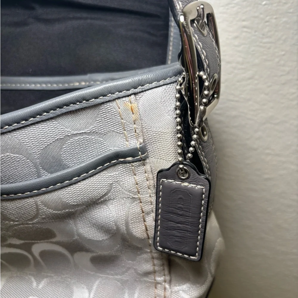 Elegant coach Gray Shoulder crossbody  Bag - Picture 7 of 10